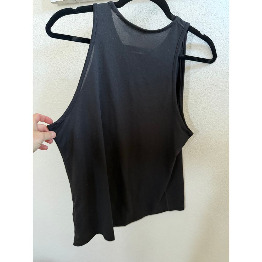 Nike swoosh black tank top sz M activewear lightweight workout gym activewear - Picture 5 of 9